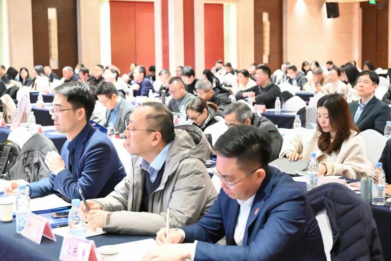 Guests and lawyers attending the seminar