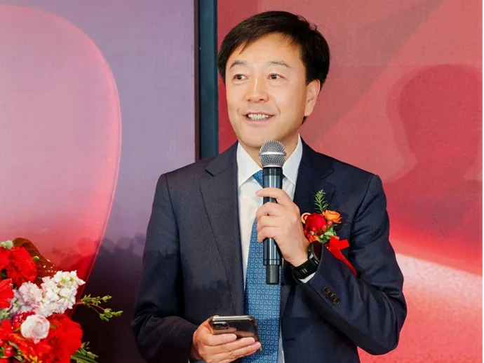 Cui Liguo, Chairman of Guantao Law Firm’s Management Committee, addresses the opening ceremony